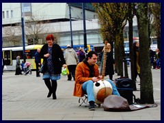 Piccadilly Gardens 25